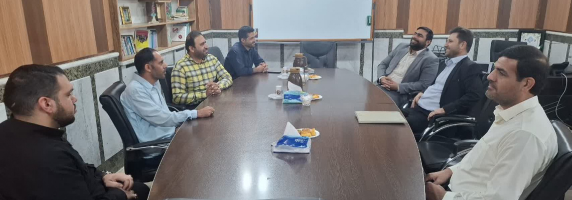دیدار معاون امور مدارس دانشگاه آزاد اسلامی استان خوزستان با مسئول سازمان بسیج دانش‌آموزی استان به مناسبت هفته بسیج دانش‌آموزی