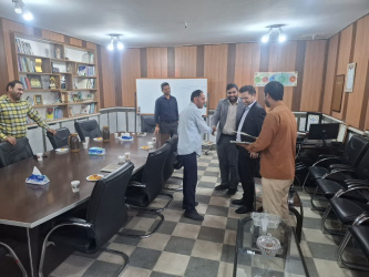 دیدار معاون امور مدارس دانشگاه آزاد اسلامی استان خوزستان با مسئول سازمان بسیج دانش‌آموزی استان به مناسبت هفته بسیج دانش‌آموزی